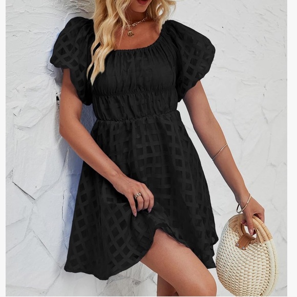 Pretty Garden | size small | off the shoulder dress - Picture 4 of 12